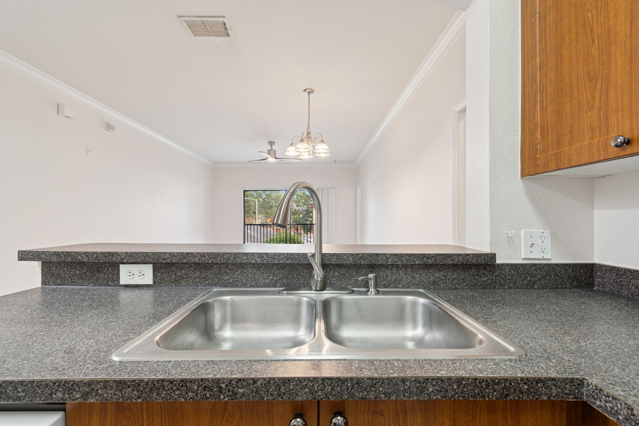 Kitchen - 2151 Chianti Pl