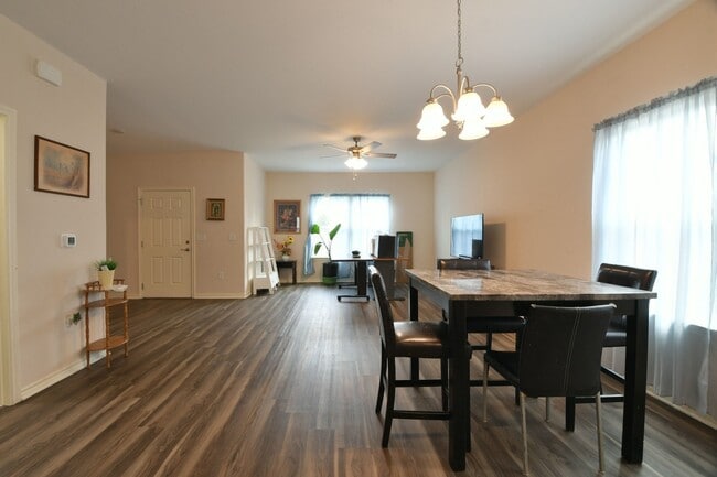 Building Photo - 5817 Gaston