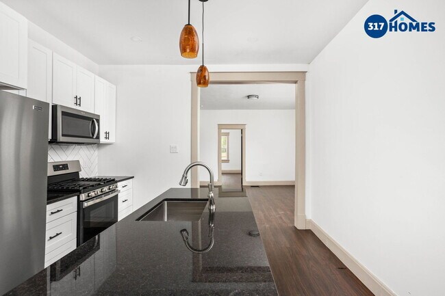 Primary Photo - 1229 Cottage Ave