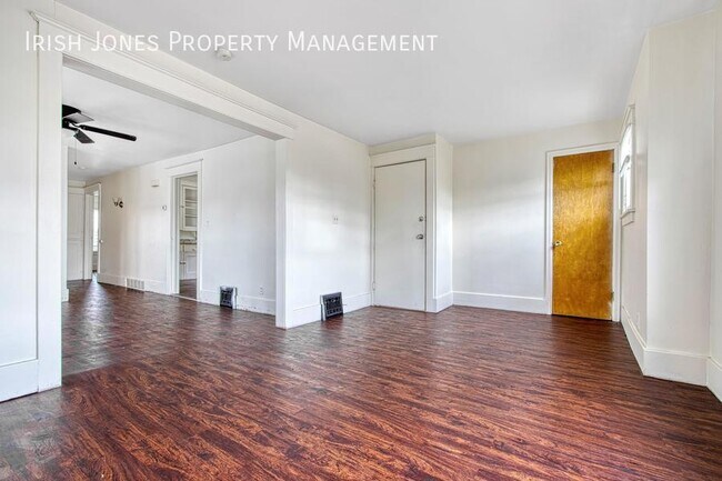 Building Photo - 137 Wilkes Ave