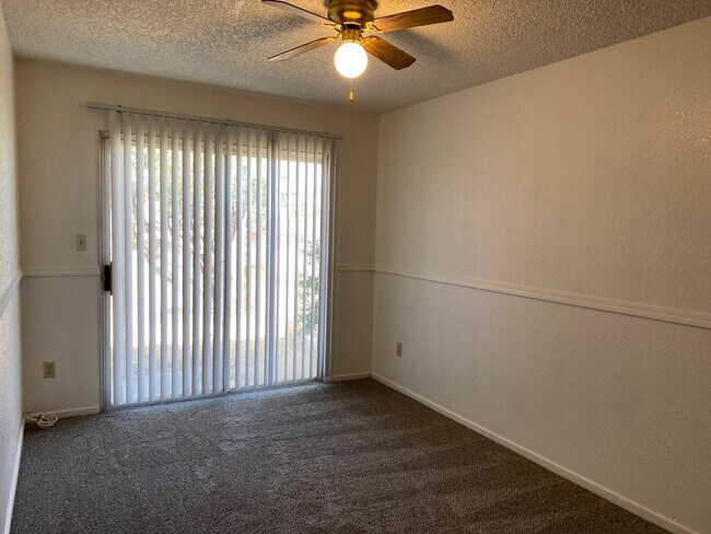 Building Photo - 124