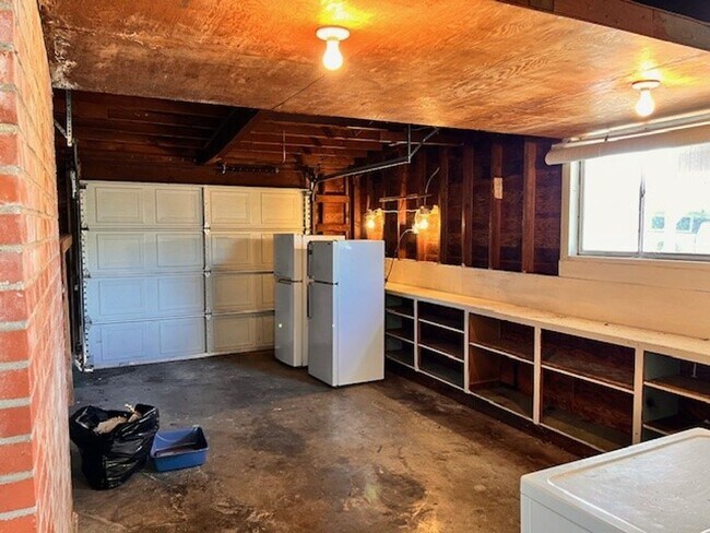 Building Photo - 9996 - Procurement Properties