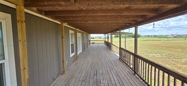 Building Photo - 148 Sunview Dr