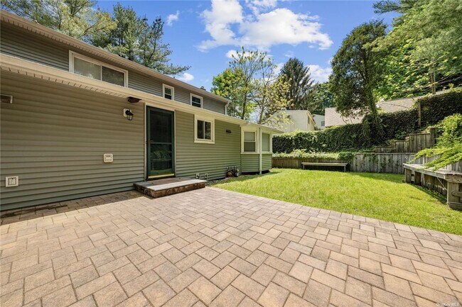 Building Photo - 1 Andrew Ct