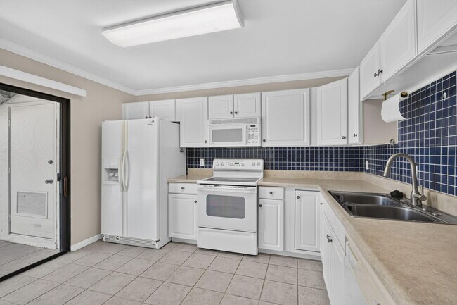 Building Photo - 184 Mastic Tree Ct