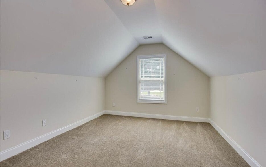 Building Photo - 221 Grand Oaks Wy NW