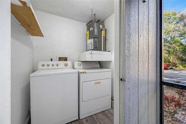 Building Photo - 3295 Fox Chase Cir