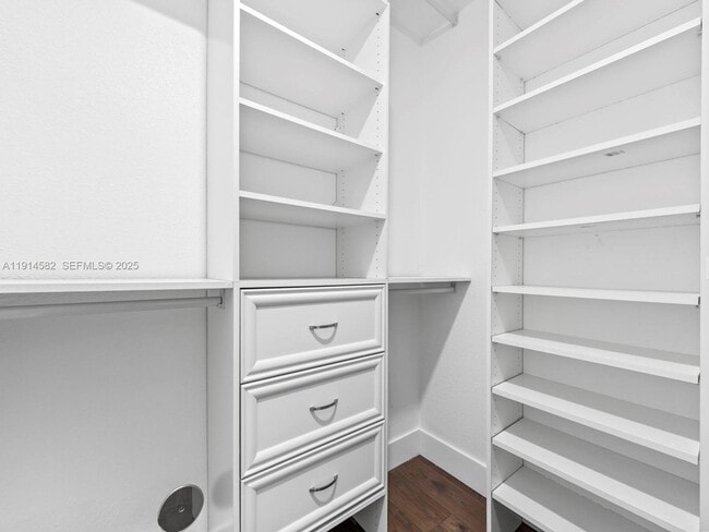 Building Photo - 19850 Franjo Rd