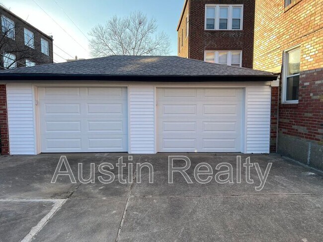Building Photo - 7526 Byron Pl