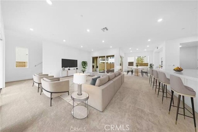 Building Photo - 258 Sora