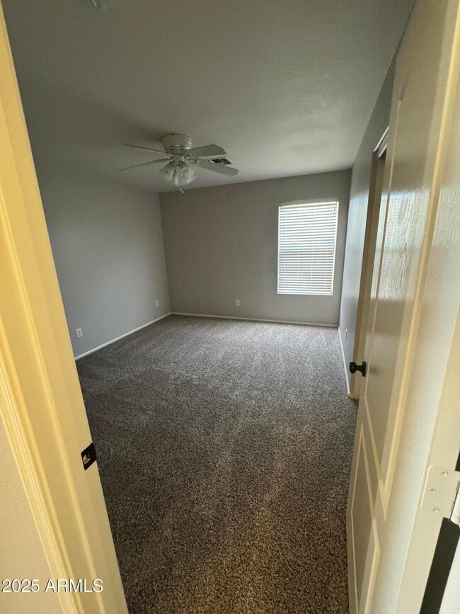 Building Photo - 22530 N Van Loo Dr