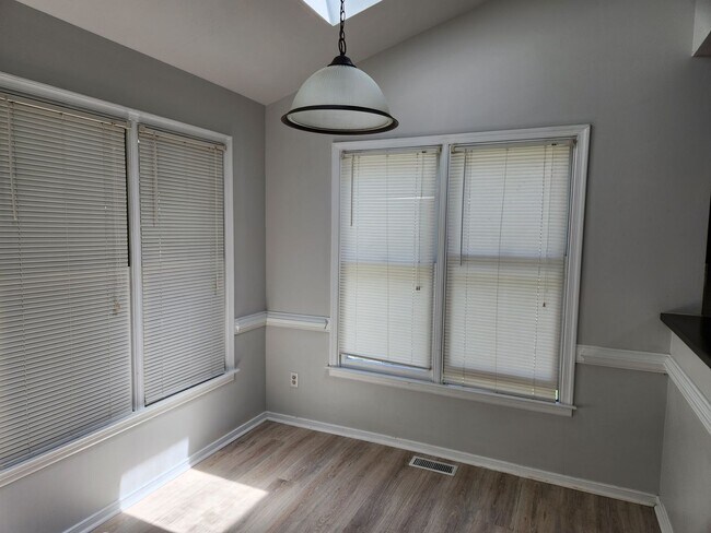Building Photo - 3 Bedroom-Chesterfield-Midlothian-Woodlake...