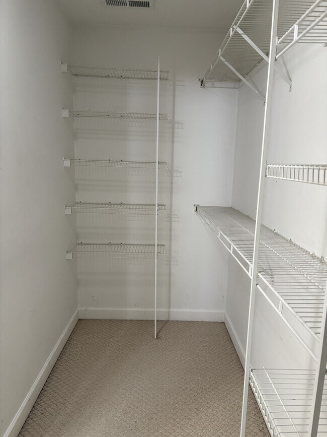 Building Photo - 3426 Shadow Birch Rd