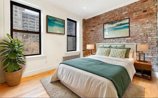 Primary Photo - 3 bedroom in New York NY 10002
