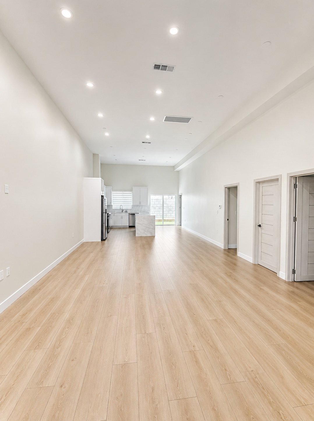 Building Photo - 9344 Creemore Dr