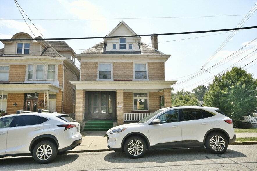 Primary Photo - 201 Giffin Ave