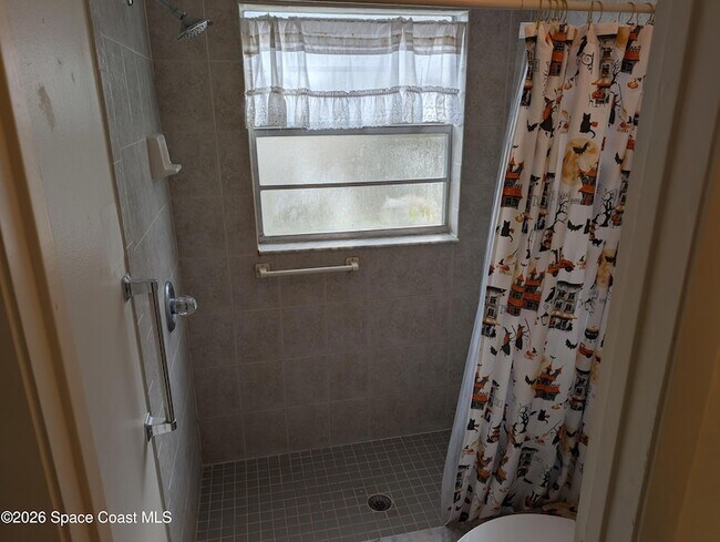 Building Photo - 3135 Shady Dell Ln