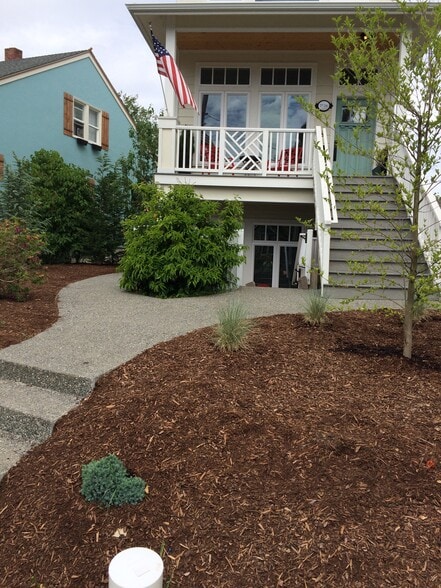 Building Photo - 2726-101 Eldridge Ave