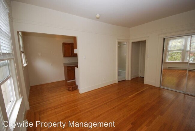 Building Photo - 1775 O'Farrell St