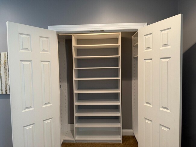 Building Photo - 2530 Transom Pl