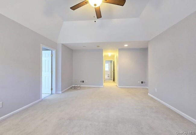 Building Photo - 19 Sunflower Ridge Rd