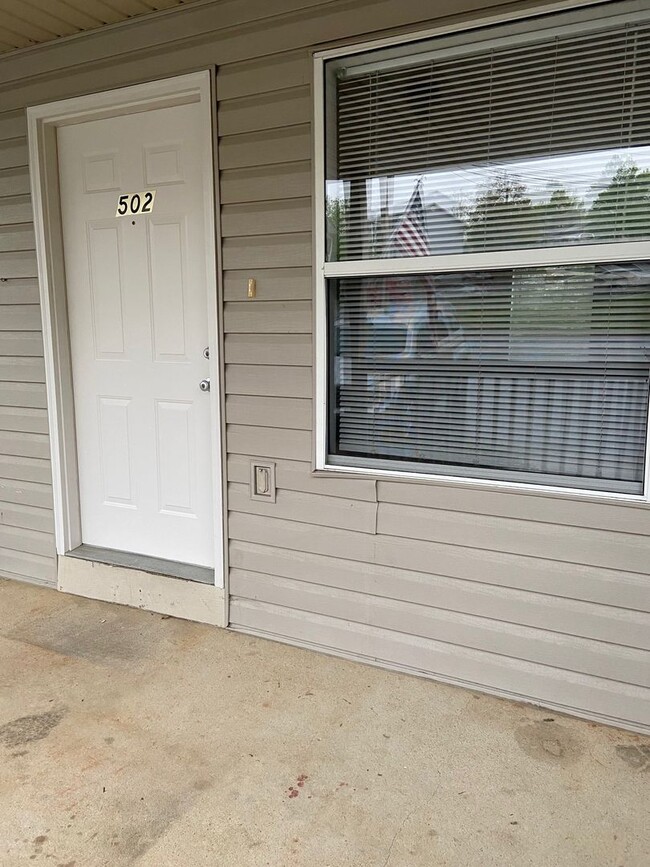 Building Photo - Apartment in Branson East, Kirbyville