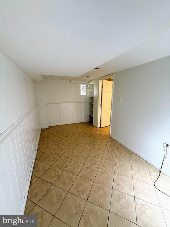 Building Photo - 1714 E St NE