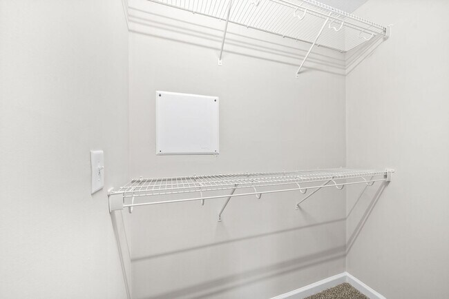 Building Photo - 268 Smithson Ln