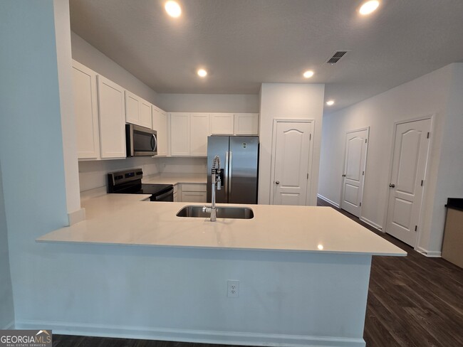 Building Photo - 118 Deep Bay Cir