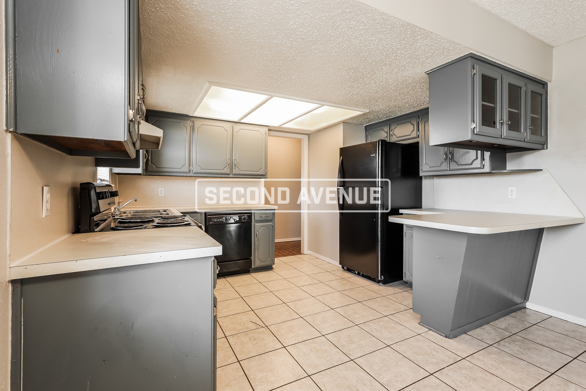 Building Photo - 2412 Crystal Dr