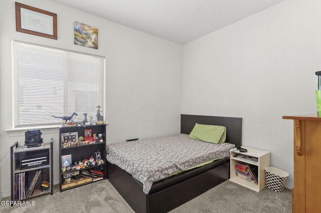 Building Photo - 14828 Tierra Escape Ave