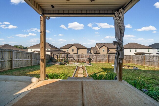 Building Photo - 1378 Dan Brown Dr