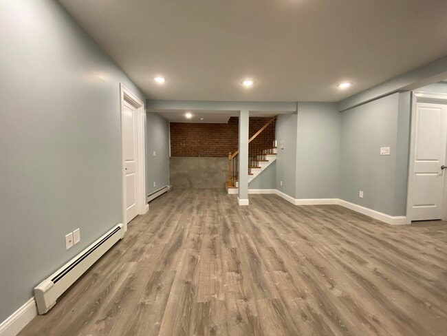 Building Photo - Gut Renovated Garden Level 4 Bed/2 Bath on Kelton St in Allston