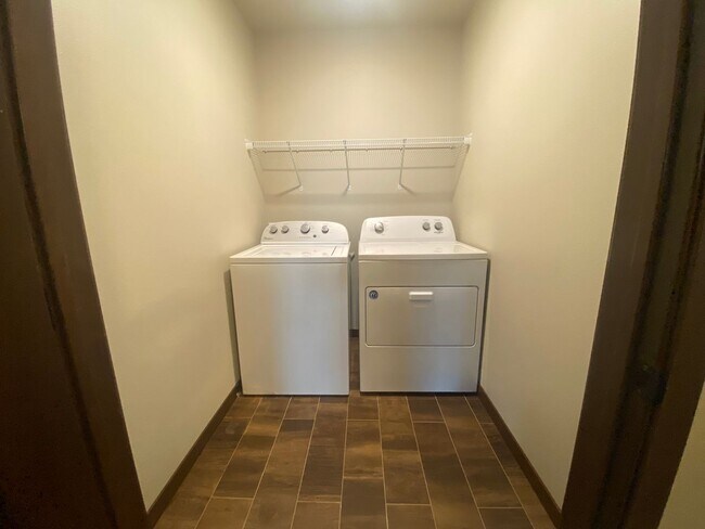 Building Photo - 3-Bed, 3-Bath Single Family Home in Moorhead!