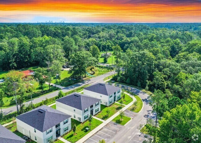 Building Photo - 6493 Breezy Oaks Wy