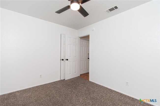 Building Photo - 1213 Fox Creek Dr