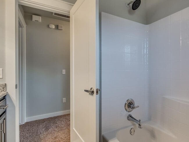 Building Photo - 10016 NW 97th St