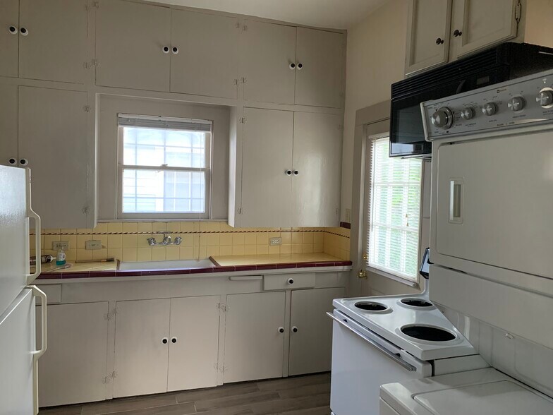 Building Photo - 505 Wilmington Ave
