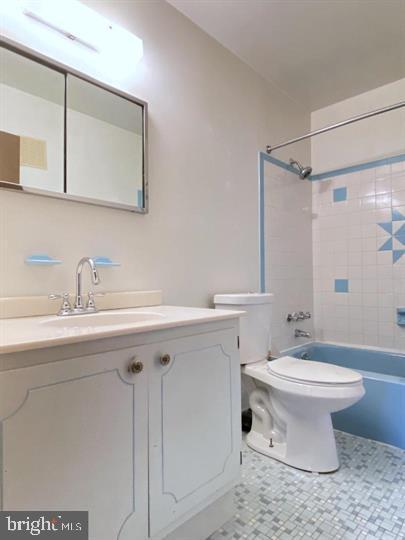 Building Photo - 3300 Upton Rd