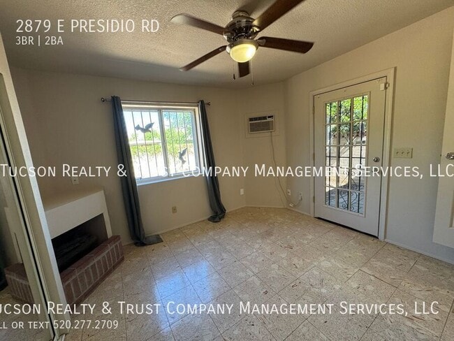 Building Photo - 2879 E Presidio Rd
