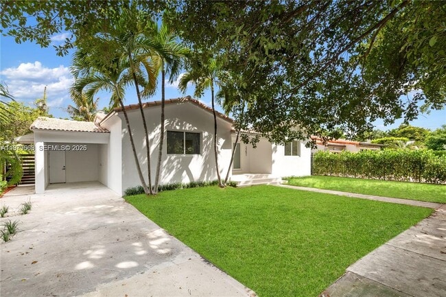 Building Photo - 2251 SW 20th St