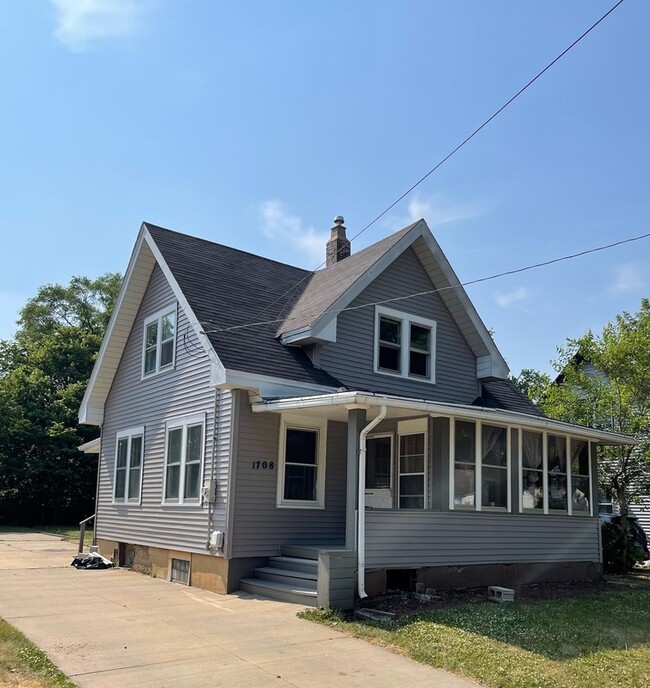 Building Photo - 1708 Carney Ave