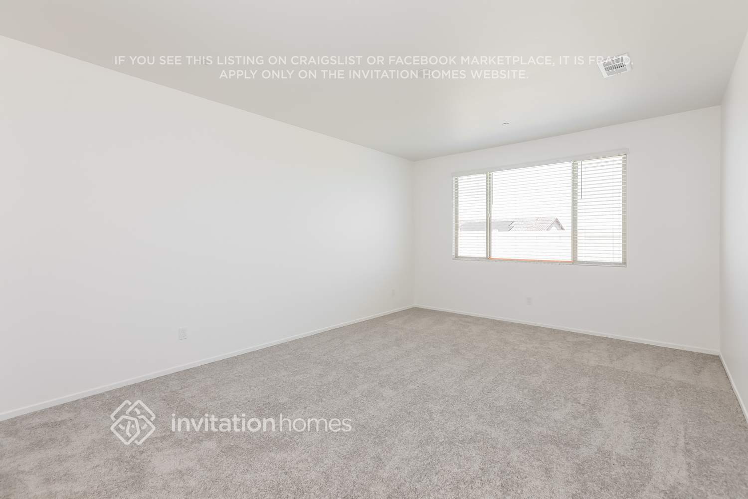 Building Photo - 27162 Sands Dr
