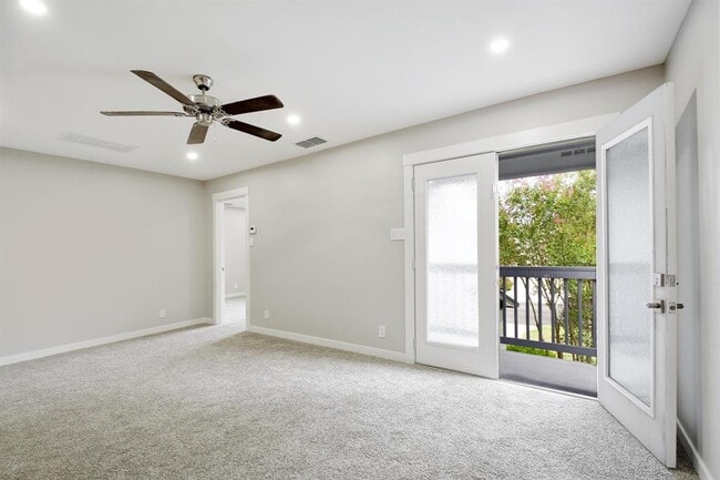 Building Photo - 14926 Eminence