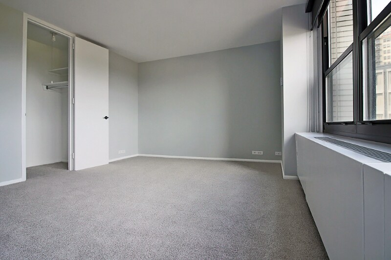 Building Photo - 85 E 11th St