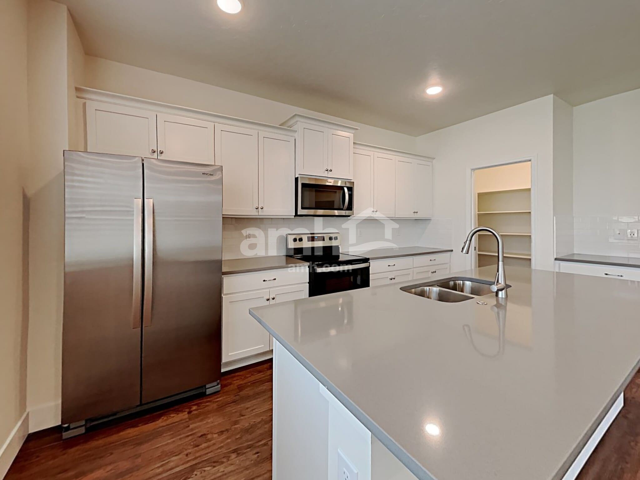 Building Photo - 9472 W Chino St
