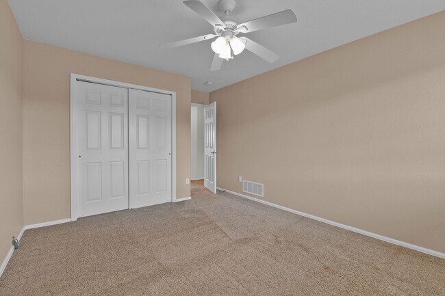 Building Photo - 705 Witchhazel Ct