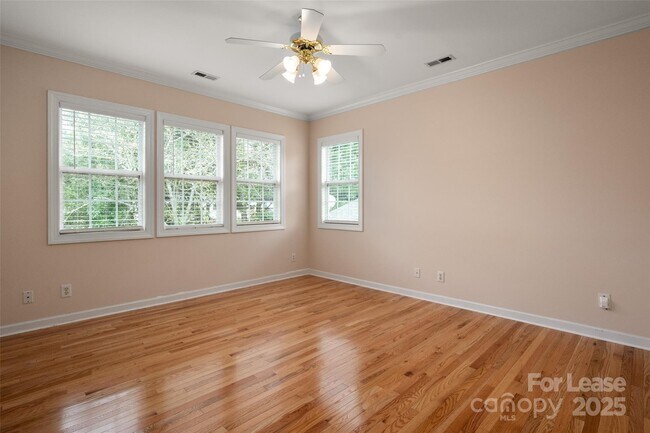 Building Photo - 11520 McGinns Trace Ct