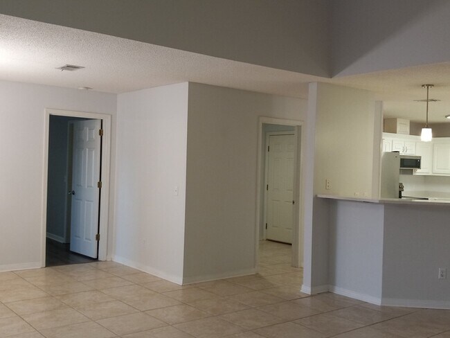 Building Photo - Large 3/2 Family Home that is Conveniently located off Blue Angel PKWY