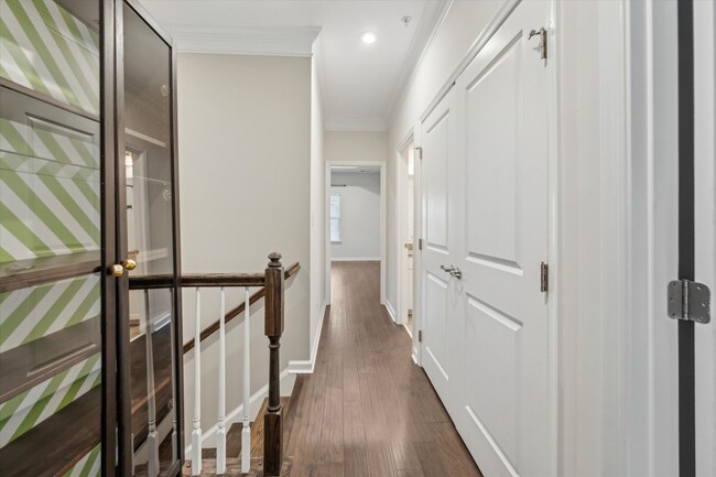 Building Photo - Luxury 3B/4B Townhome in Malvern!